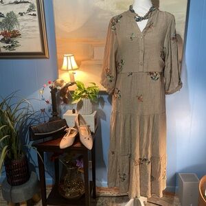 Chic Embroidered Maxi Dress in Tan